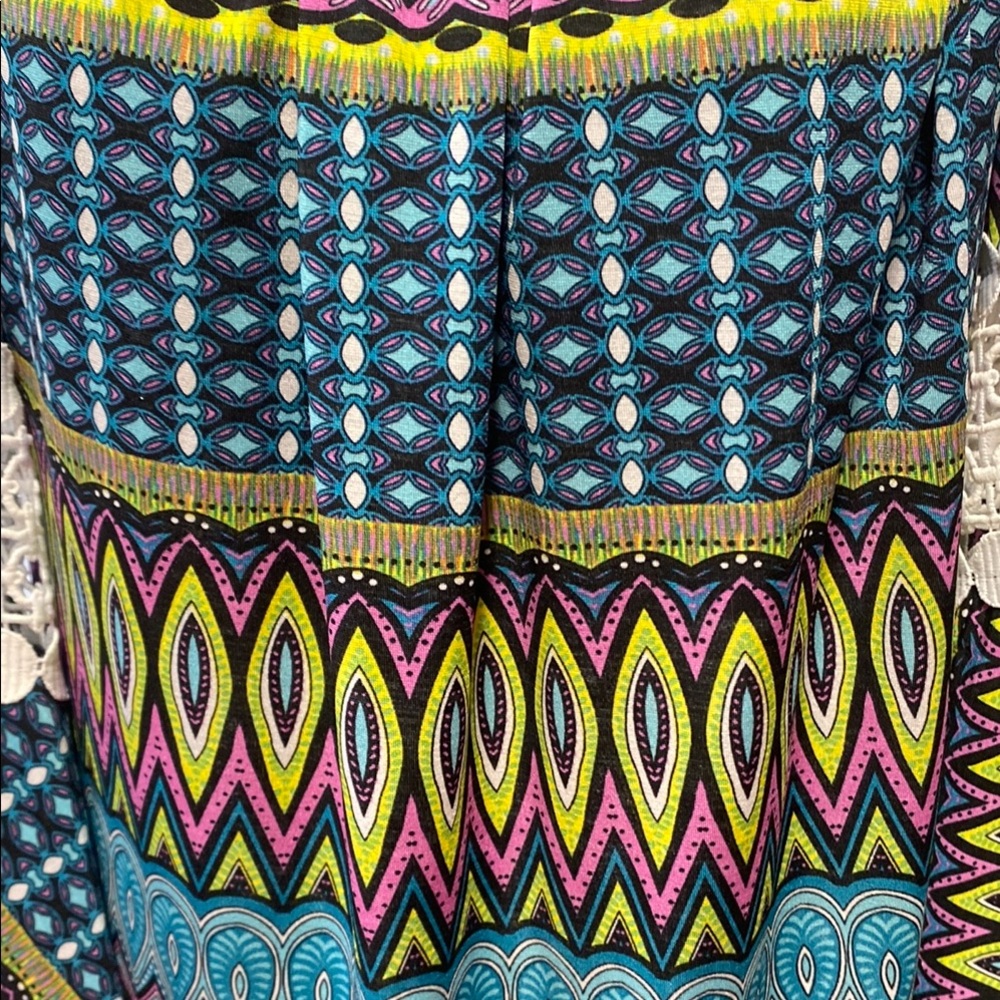 Win Win size large Colorful‎ Geometric Pattern Women's Top paisley soft stretch - Picture 3 of 10